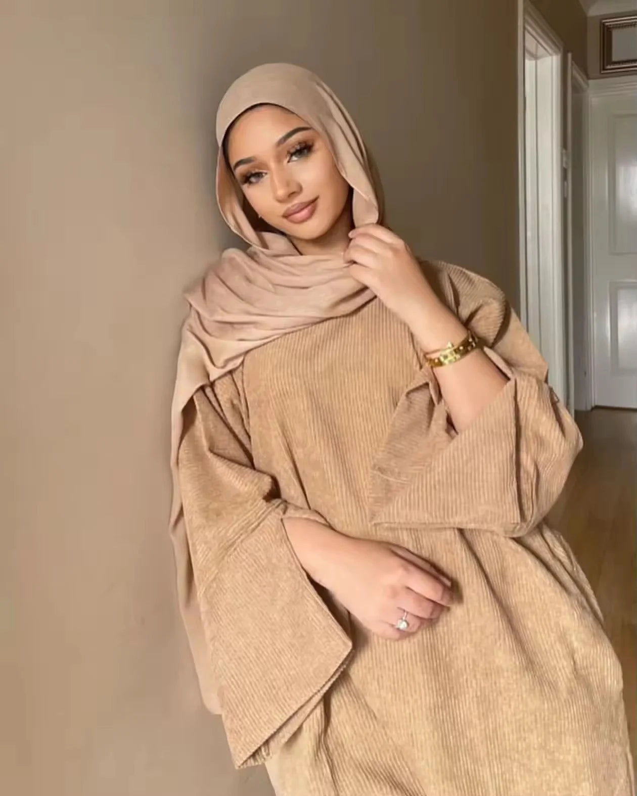 Corduroy Ramadan Dubai Abaya Dress Luxury 2025 Arabic Muslim Women Modest Clothing Islam Party Coat Kaftan Fashion Turkey Robes