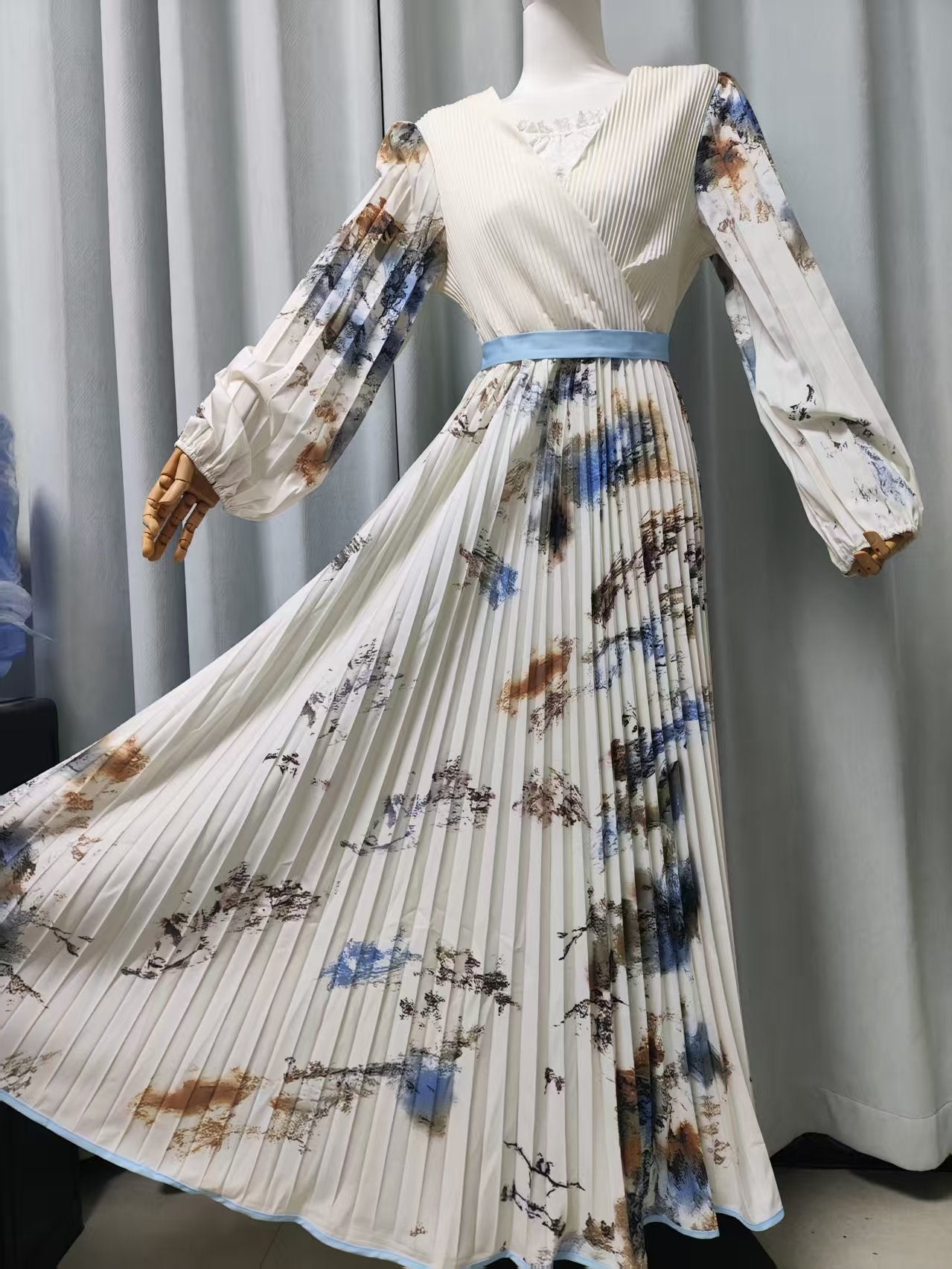 Elegant Pleated V-Neck Dress