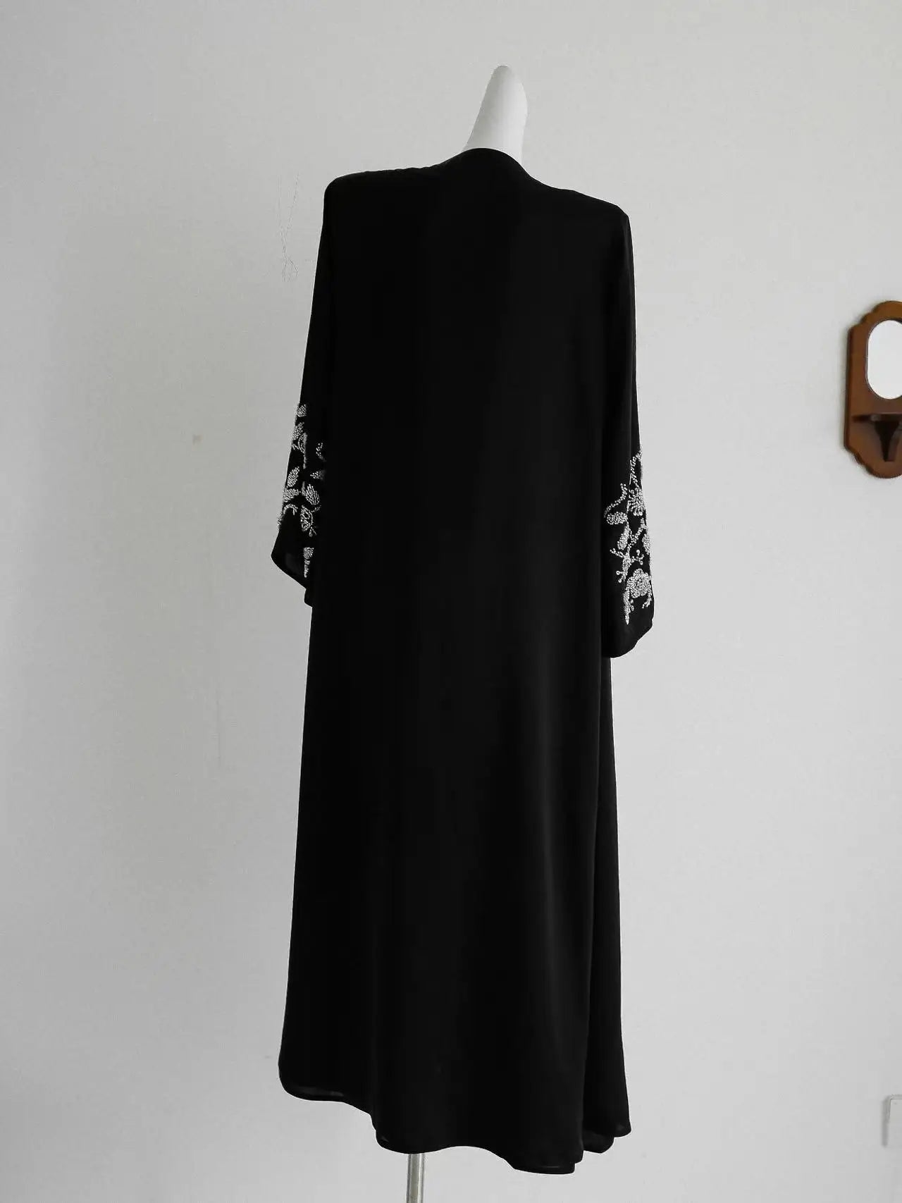Luxury Abaya Embroidered Sequin Evening Abaya Long Sleeve Modest Abaya Middle Eastern Black Gown Hijab Friendly Party Wear